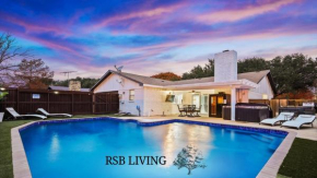 Luxurious 5BR 2BA Holiday Home with Pool, Grill, Sauna & Game Room